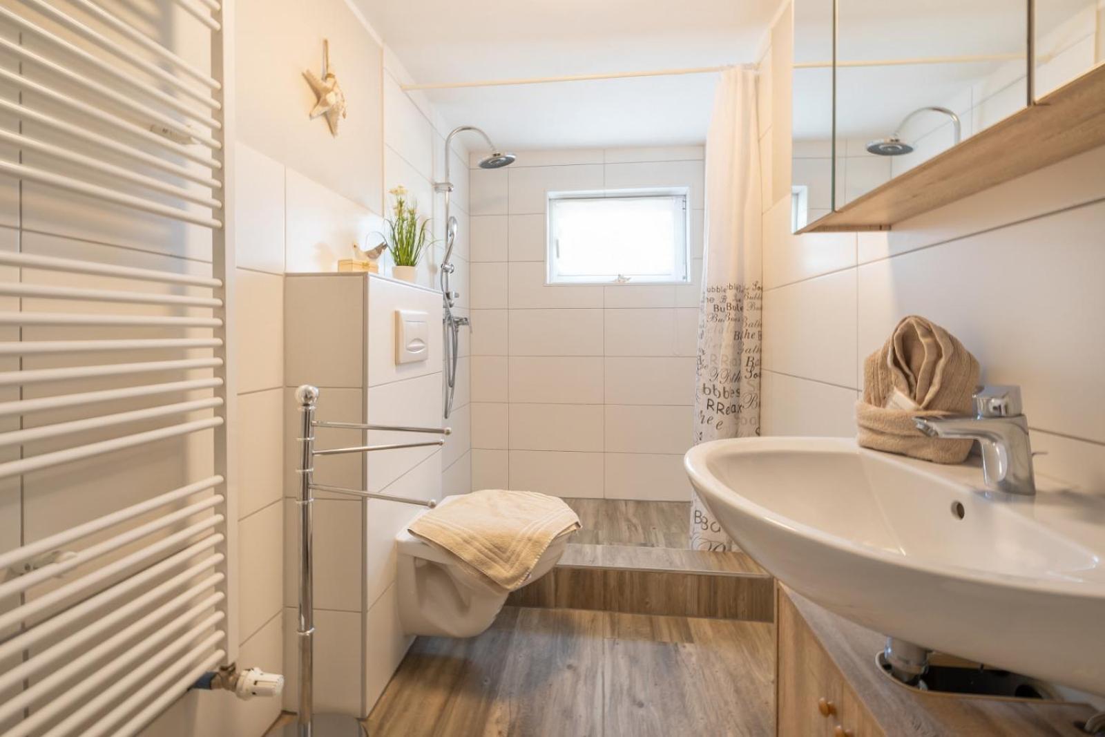 Traumblick - Sellin Apartment Sellin  Ngoại thất bức ảnh